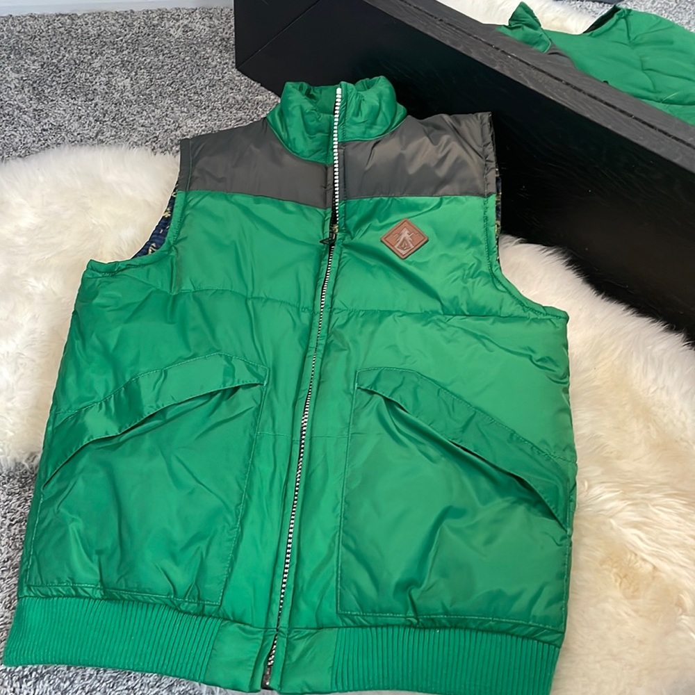 Volcom green winter retro puffy vest